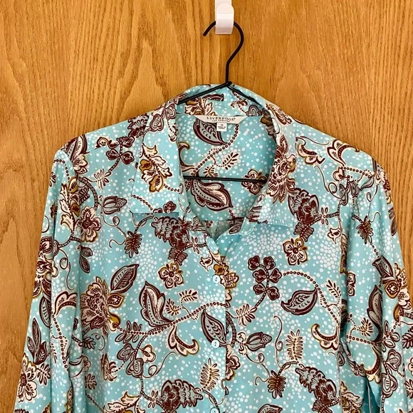 ๐ Liverpool Los Angeles Button Up Blouse - Picture 3 of 14
